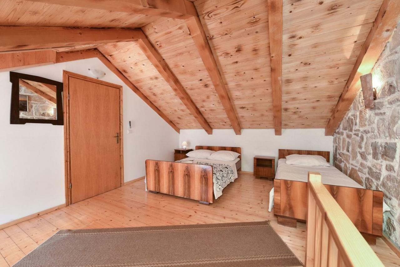 Romantic Pet Friendly House Orhideja - By Tourist Agency Leut Privlaka  Exterior photo