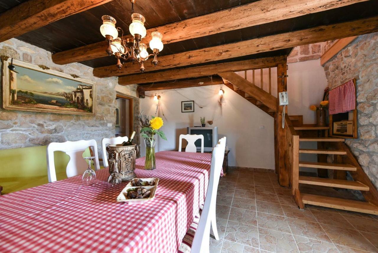 Romantic Pet Friendly House Orhideja - By Tourist Agency Leut Privlaka  Exterior photo